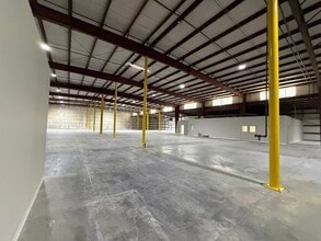 3301 Jones Sausage Rd, Garner, NC à louer Photo intérieure- Image 2 de 9