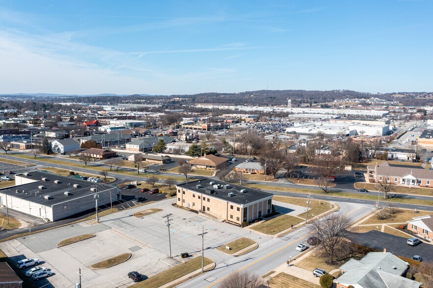 2870 Eastern Blvd, York, PA à vendre - Photo du bâtiment - Image 3 de 4