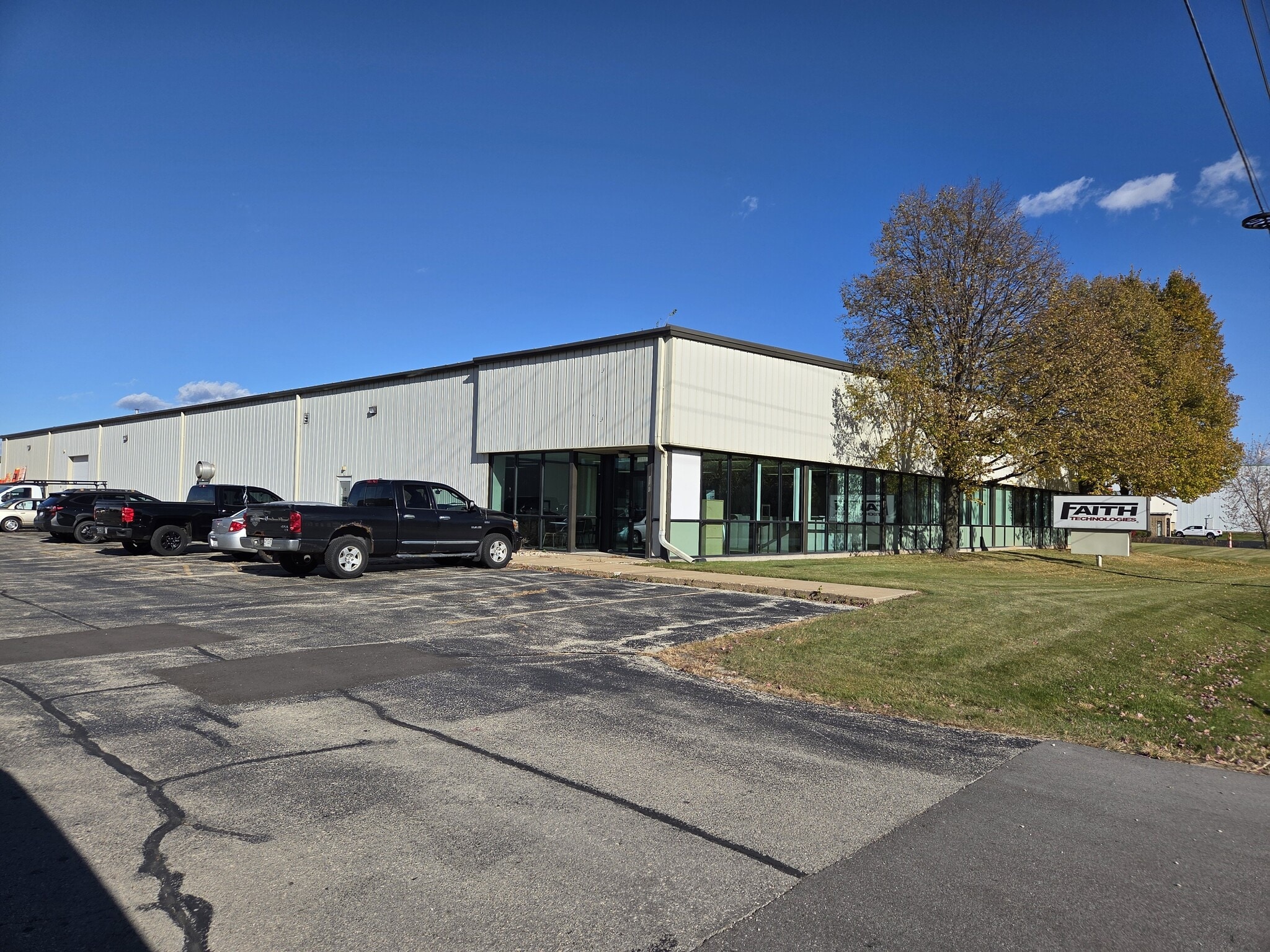 2146-2140 W Pershing St, Appleton, WI à vendre Photo principale- Image 1 de 2