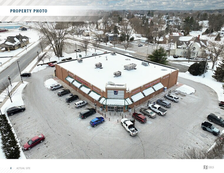 2301 Hall Ave, Marinette, WI à vendre - Photo du bâtiment - Image 3 de 8
