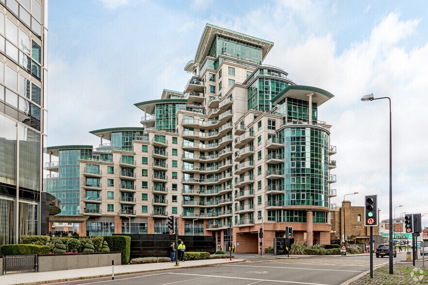 St. George Wharf, Londres à vendre - Photo du bâtiment - Image 1 de 8