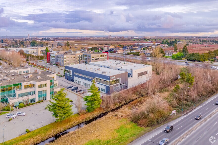 13880 Wireless Way, Richmond, BC à vendre - Photo du bâtiment - Image 3 de 4