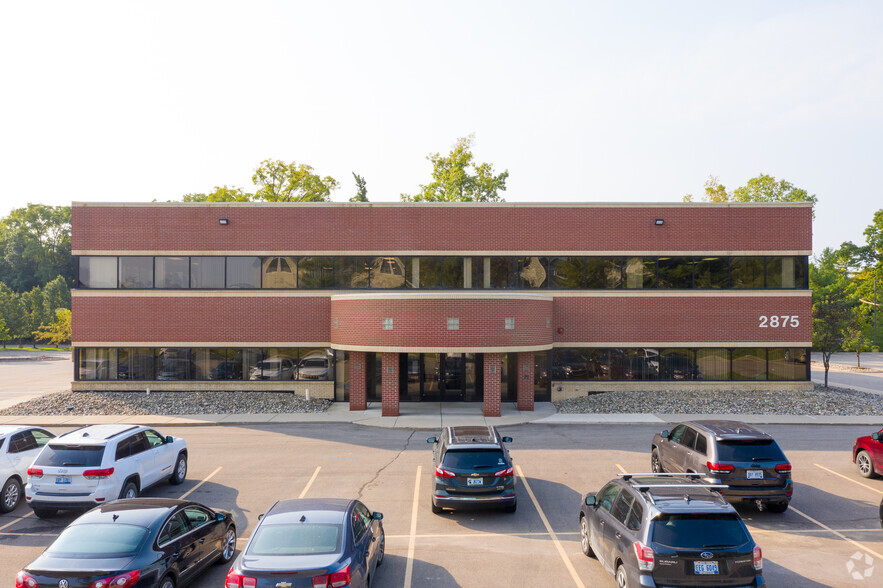 2875 Eyde Pky, East Lansing, MI for lease - Building Photo - Image 2 of 10