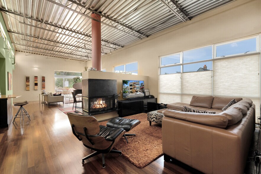 160 Roy St, Seattle, WA à vendre - Photo du bâtiment - Image 3 de 52