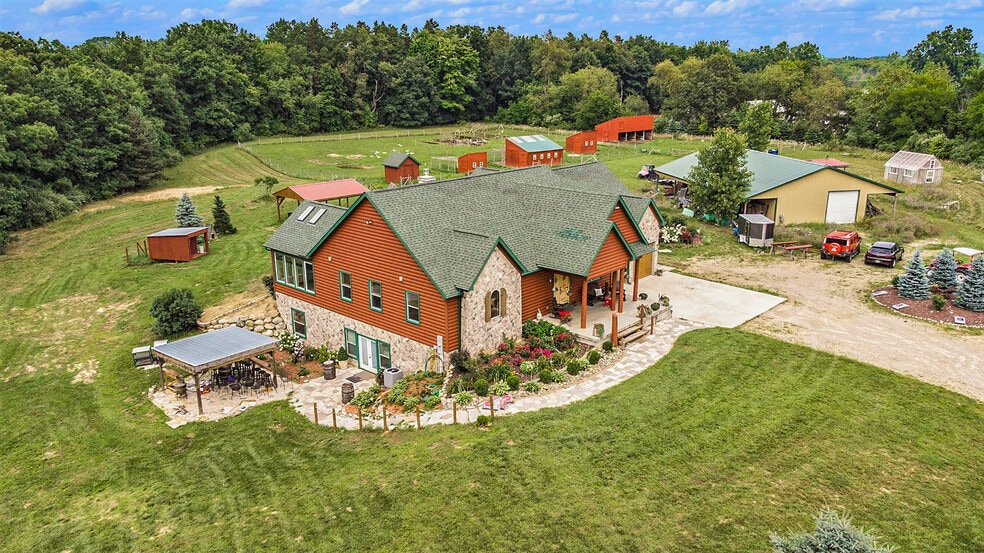 4435 Imlay City Rd, Attica, MI à vendre - Photo du bâtiment - Image 2 de 15