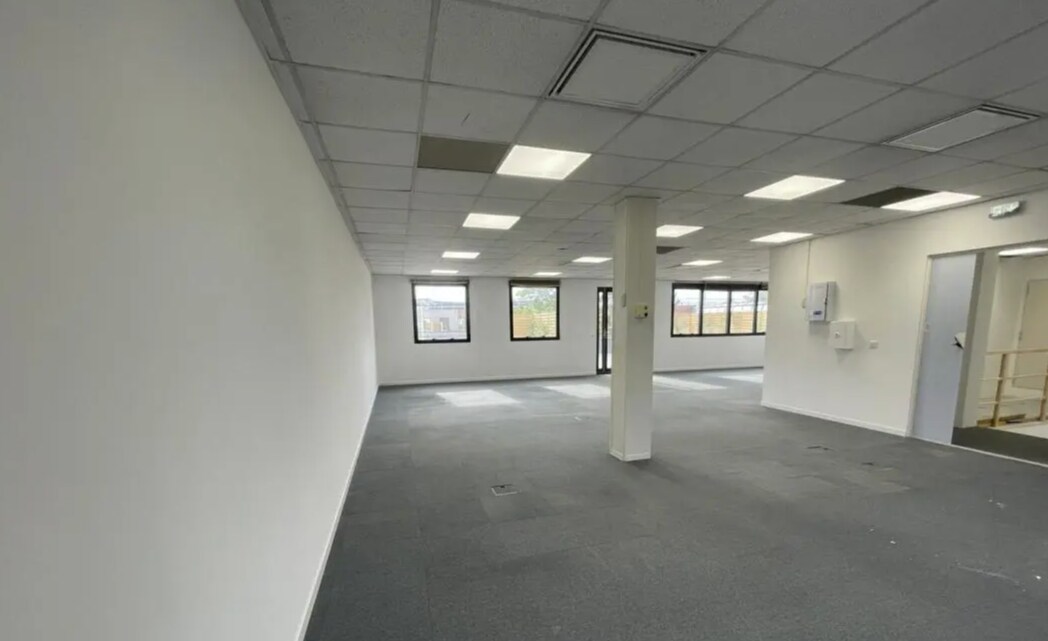Office in Massy for lease Building Photo- Image 1 of 2