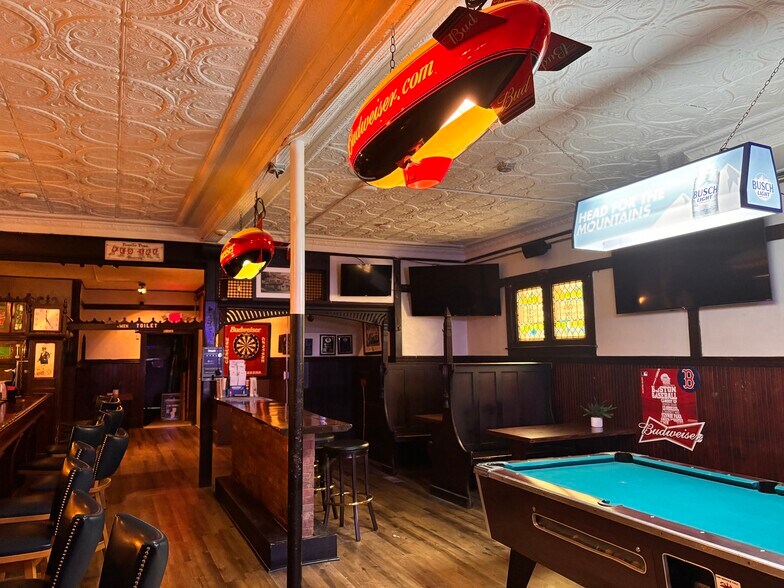 139 Grand St, Worcester, MA à vendre - Photo du bâtiment - Image 3 de 21