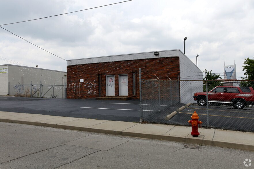 631 Fogg St, Nashville, TN for sale - Building Photo - Image 2 of 2