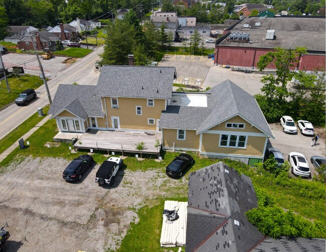 Plus de détails pour 7840 Camargo Rd, Cincinnati, OH - Commerce de détail à vendre