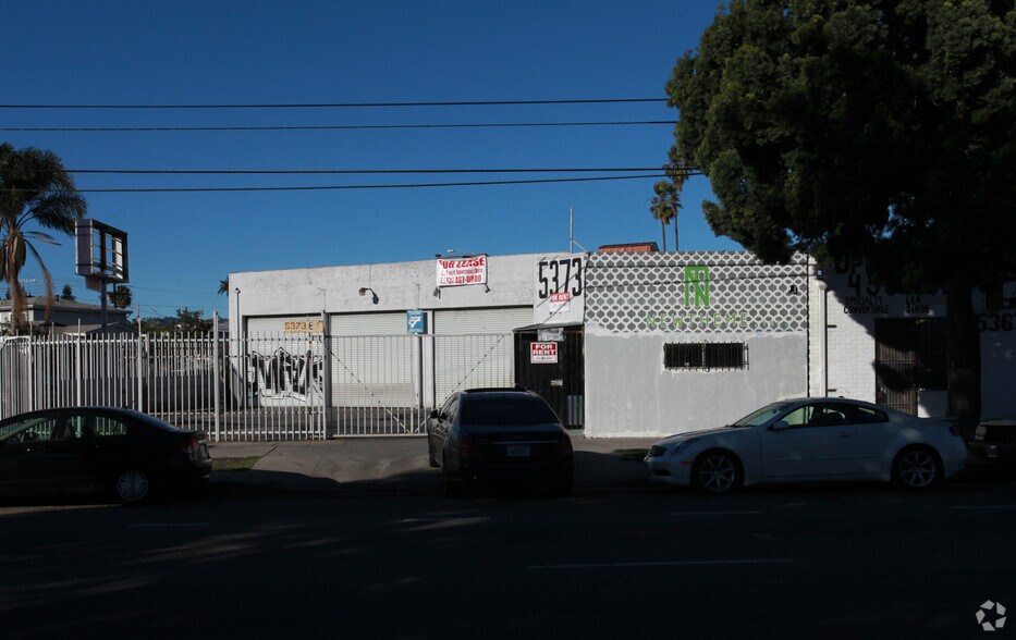 5363 Venice Blvd, Los Angeles, CA à louer - Photo du bâtiment - Image 2 de 4
