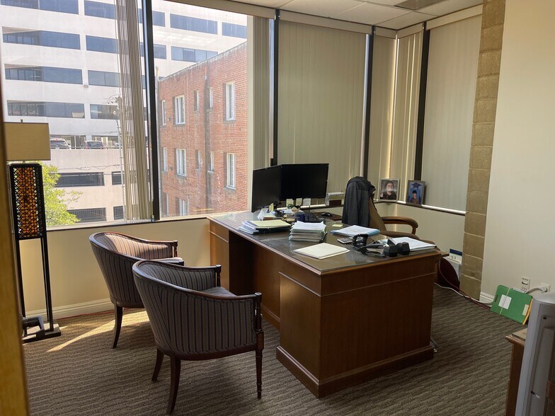 220 S Kenwood St, Glendale, CA à louer - Photo du bâtiment - Image 2 de 6