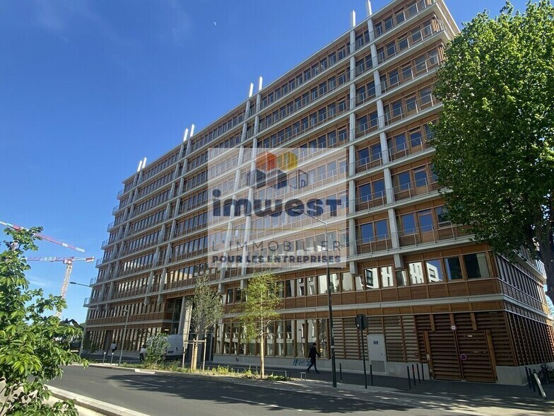 Bureau dans Rennes à louer - Photo du bâtiment - Image 1 de 2