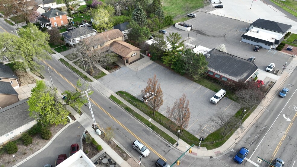 11522 Davis St, Grand Blanc, MI for sale - Building Photo - Image 3 of 43