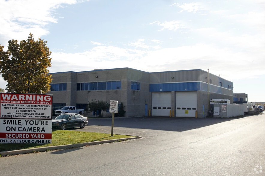 10862 Steeles Ave E, Milton, ON à louer - Photo du bâtiment - Image 3 de 3