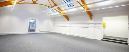 Orsett Rd, Grays for lease Interior Photo- Image 2 of 2