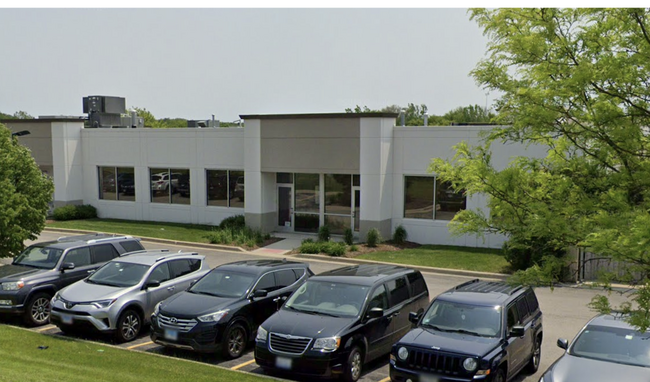 Plus de détails pour 22285 Pepper Rd, Lake Barrington, IL - Bureau à louer