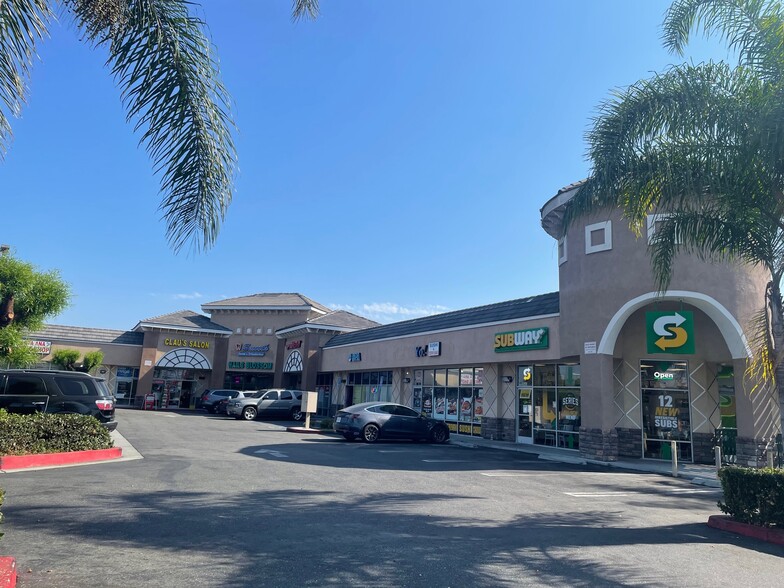 2627 W Edinger Ave, Santa Ana, CA for lease - Building Photo - Image 3 of 4