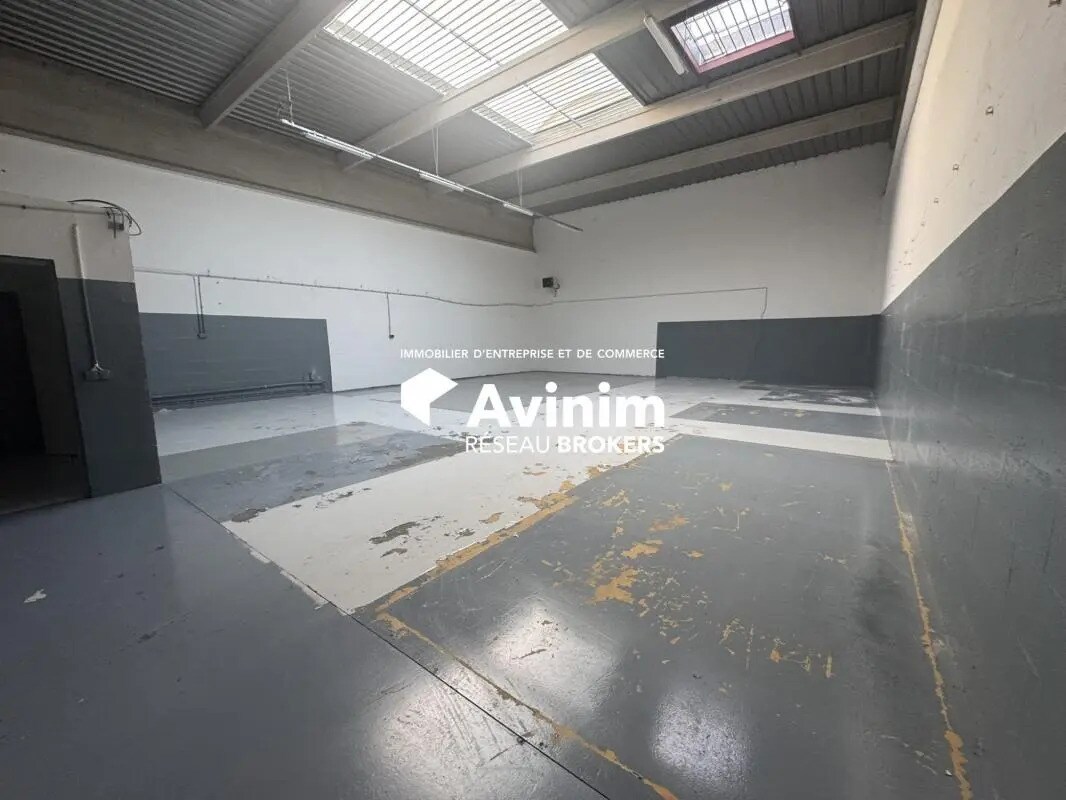 Industrial in SAINT-OUEN-L'AUMONE for lease Interior Photo- Image 1 of 11