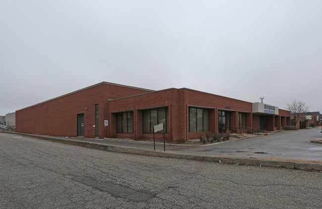 More details for 5895 Whittle Rd, Mississauga, ON - Industrial for Lease