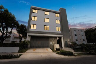 Plus de détails pour 1343 NW 1st St, Miami, FL - Services hôteliers à vendre