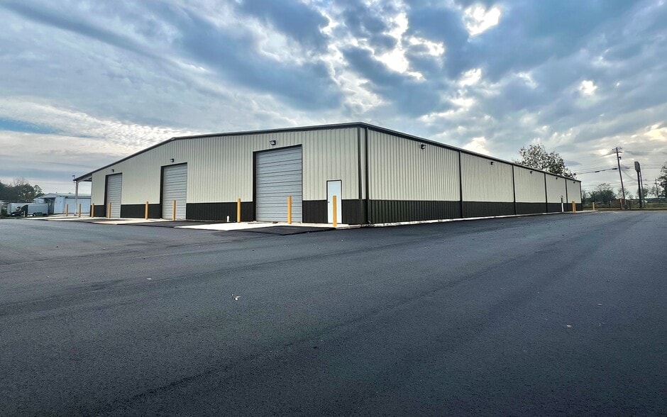 1570 Parker Ln, Enterprise, AL for lease - Building Photo - Image 2 of 4