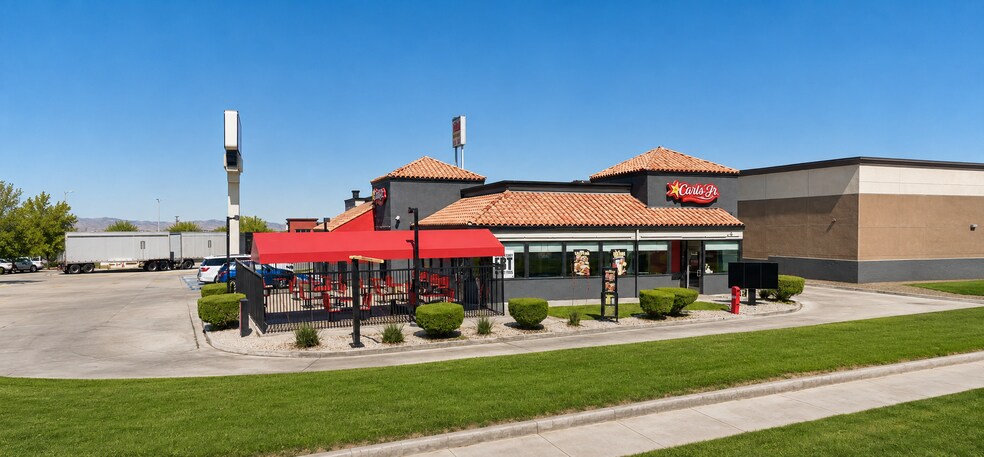 DRIVE-THRU RESTAURANT PORTFOLIO portefeuille de 11 propriétés à vendre sur LoopNet.ca - Photo du bâtiment - Image 1 de 19