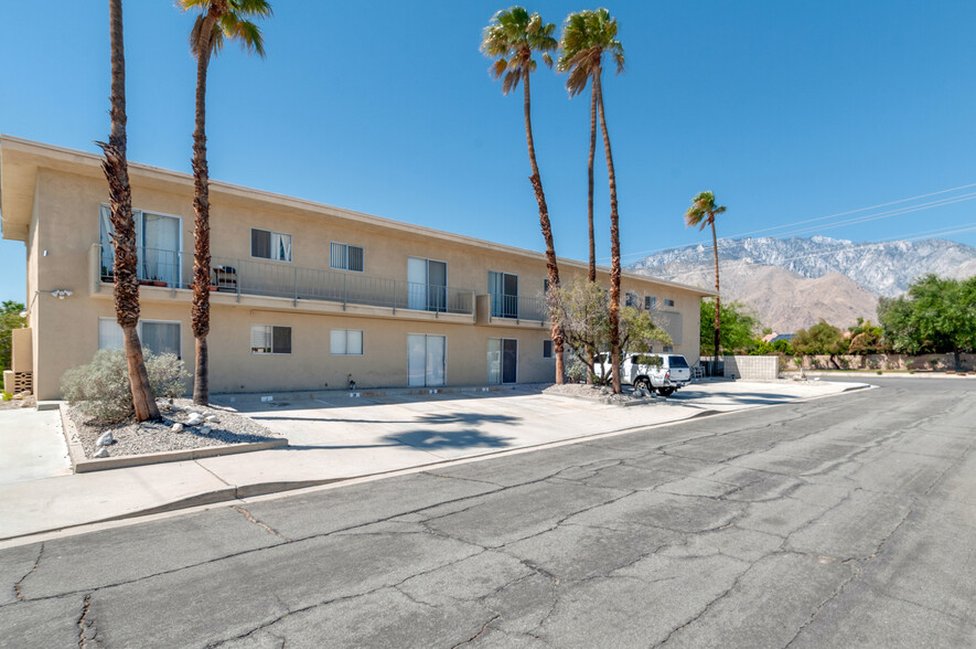 2388 N Sunrise Way, Palm Springs, CA à vendre - Photo du bâtiment - Image 1 de 1