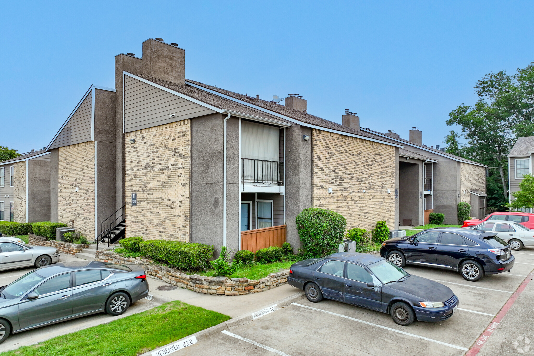 9170 Forest Ln, Dallas, TX à louer Photo principale- Image 1 de 5