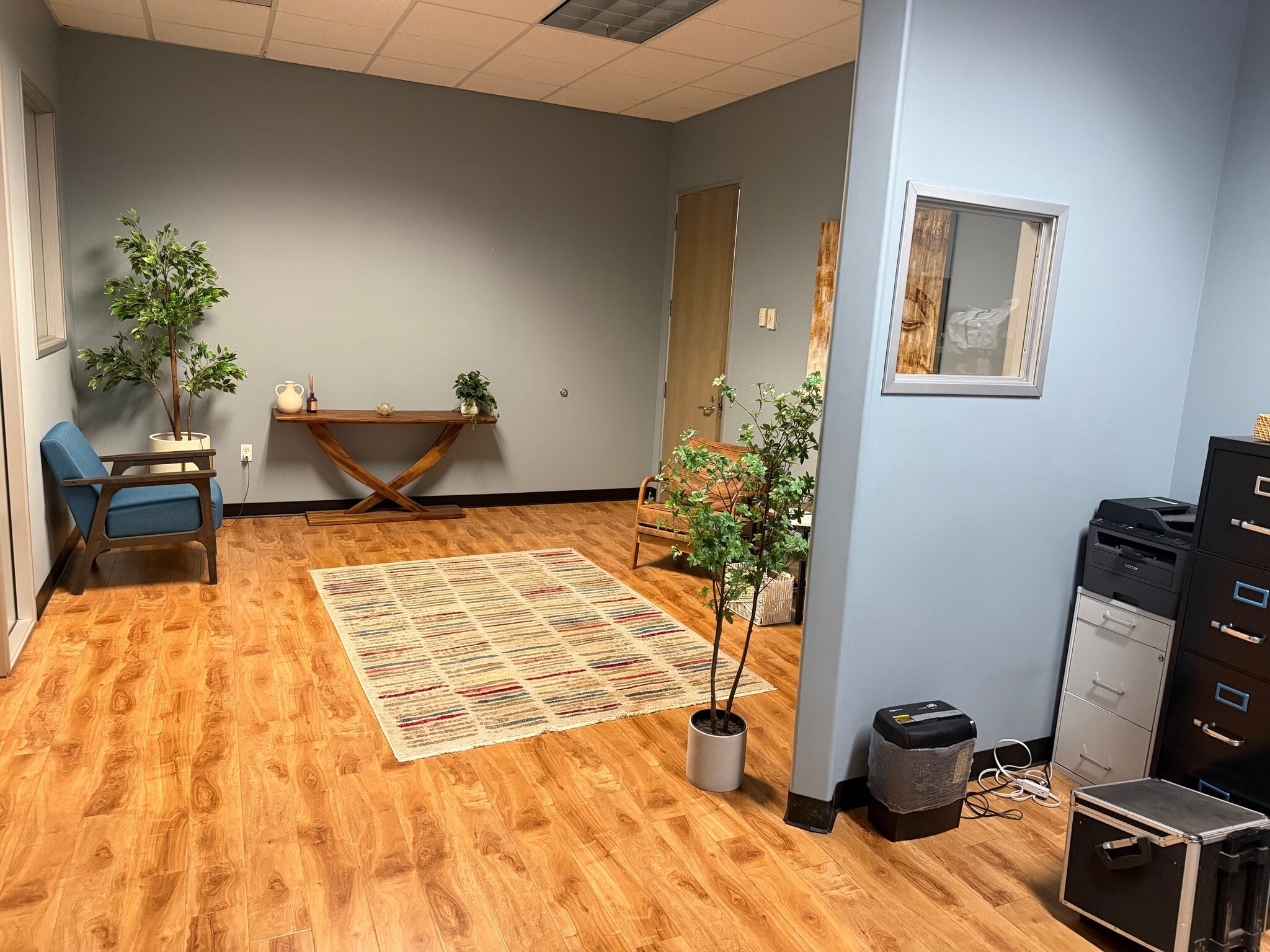 27955 Smyth Dr, Valencia, CA for lease Interior Photo- Image 1 of 3