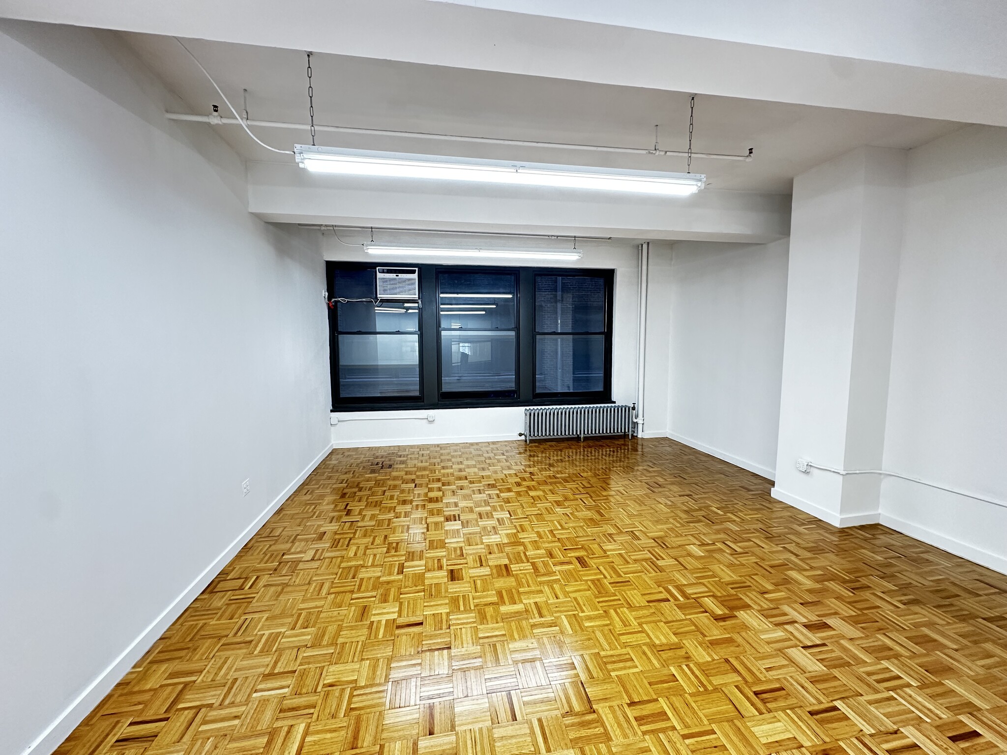 147 W 35th St, New York, NY for lease Building Photo- Image 1 of 6