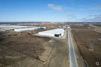 9151 Huntington Rd, Vaughan, ON - Aerial map view