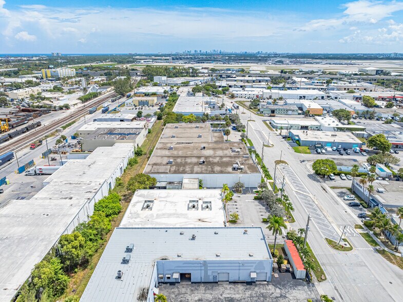 3000 SW 2nd Ave, Fort Lauderdale, FL à vendre - Photo du bâtiment - Image 3 de 32