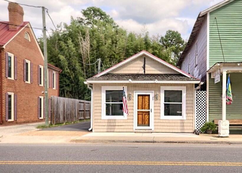 55 Cross St, Urbanna, VA à vendre - Photo du bâtiment - Image 2 de 26