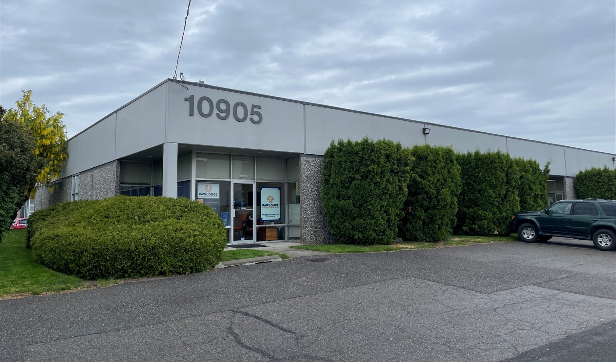 10905 E Montgomery Dr, Spokane, WA for lease Building Photo- Image 1 of 2