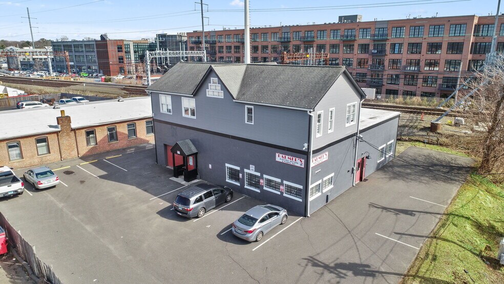 40 Osborne Ave, Norwalk, CT à vendre - Aérien - Image 2 de 8