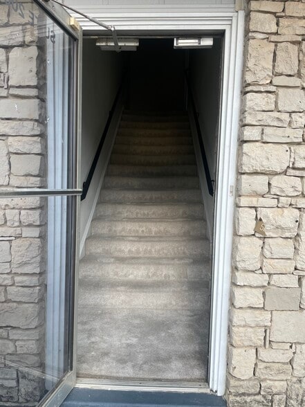 7303 Blanco Rd, San Antonio, TX for lease - Building Photo - Image 3 of 32