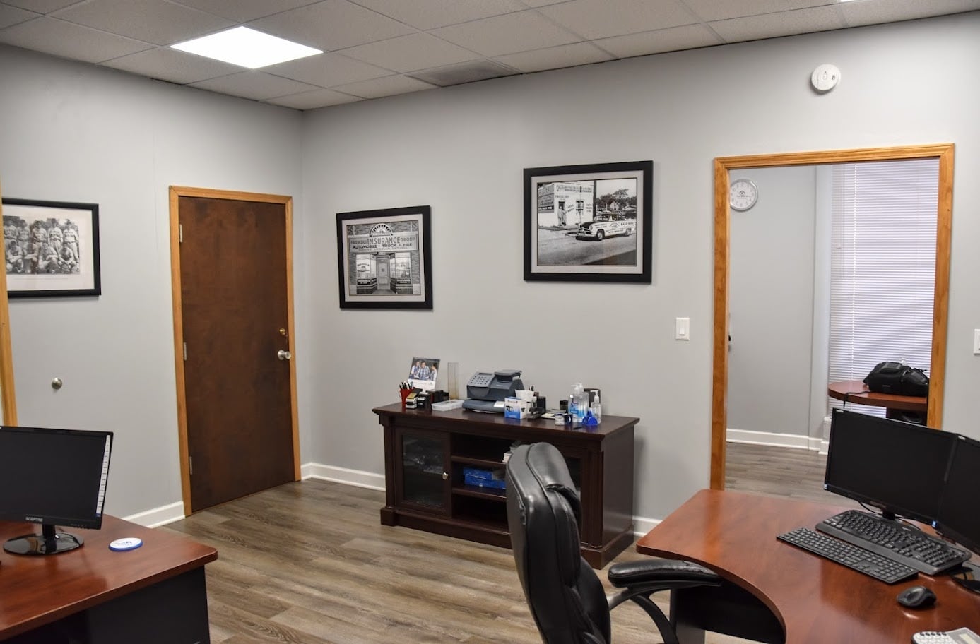 710 Higgins Rd, Park Ridge, IL for lease Interior Photo- Image 1 of 7