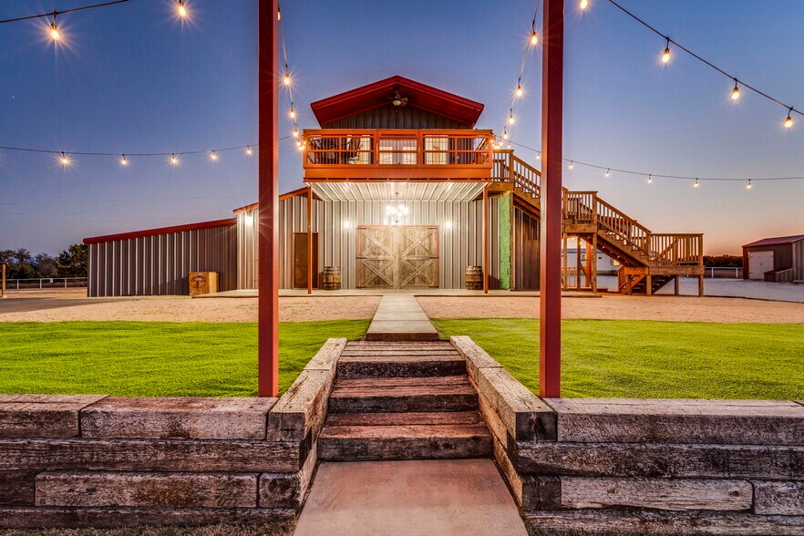 3199 County 2730 Rd, Glen Rose, TX à vendre - Photo du bâtiment - Image 2 de 36