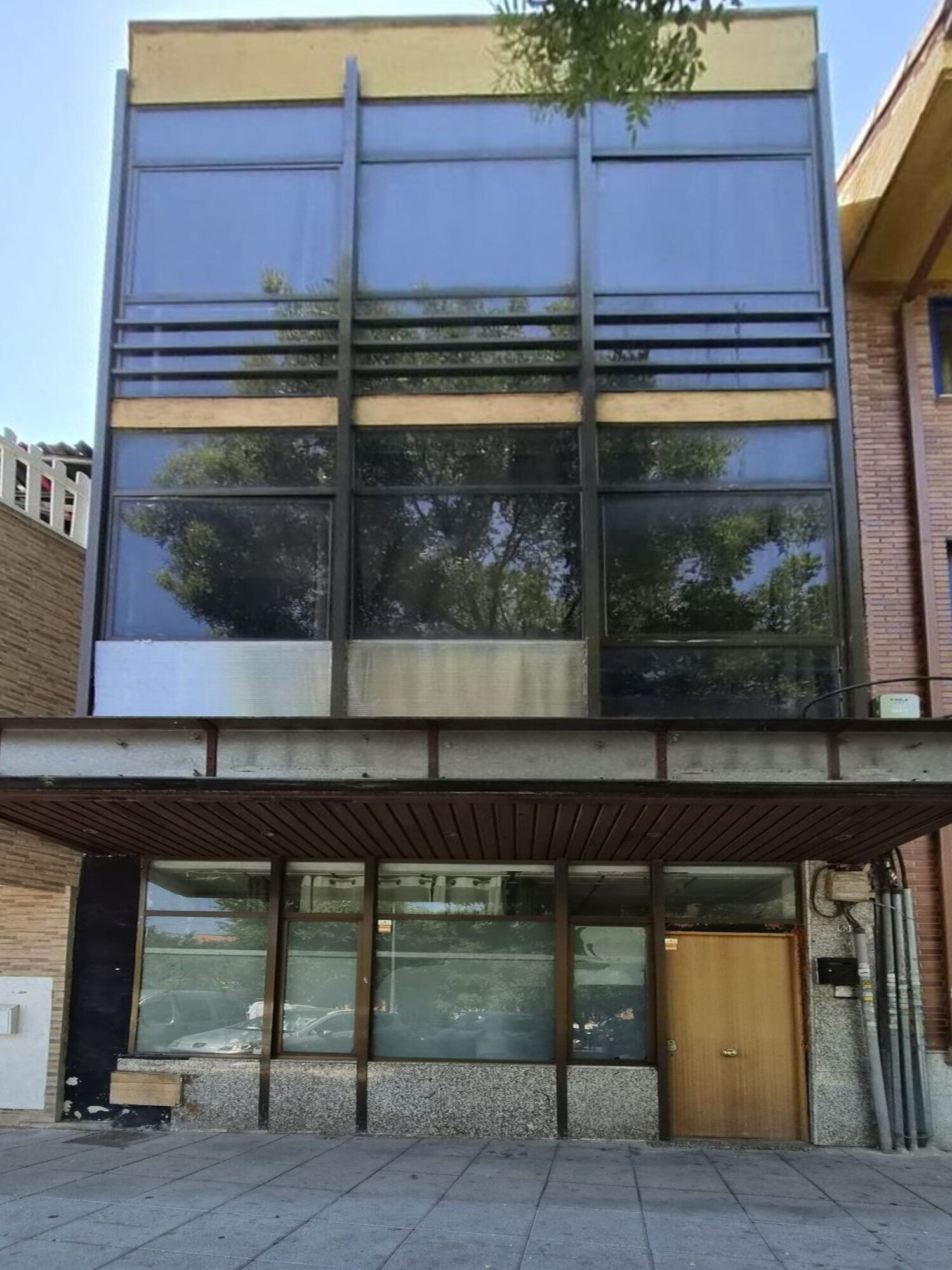 Retail in Coslada, Madrid for sale Building Photo- Image 1 of 2