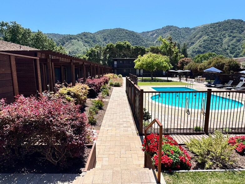 102 W Carmel Valley Rd, Carmel Valley, CA à vendre - Photo du bâtiment - Image 3 de 33