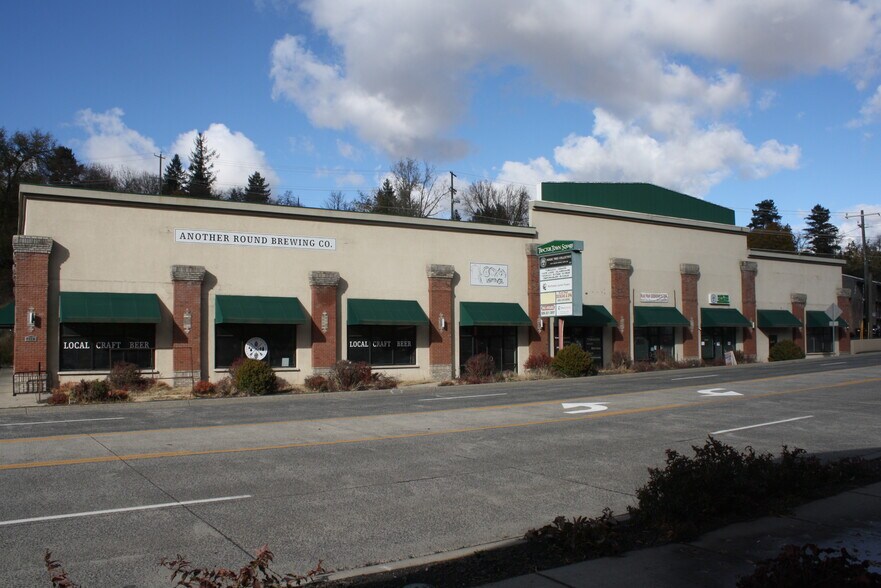 745 N Grand Ave, Pullman, WA à louer - Photo du bâtiment - Image 2 de 3