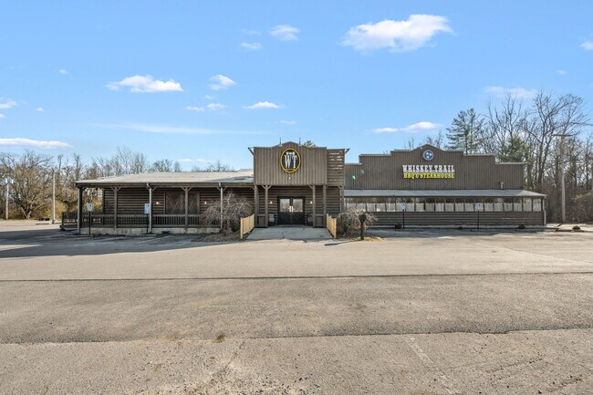 Plus de détails pour 413 Wilson Ave, Tullahoma, TN - Commerce de détail à vendre