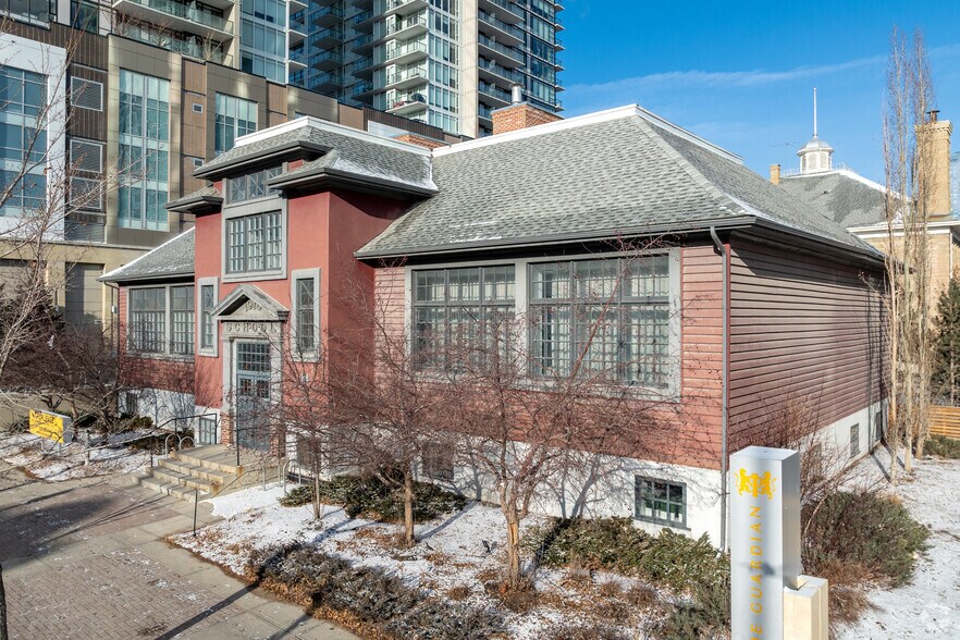 456 12th Ave SE, Calgary, AB à louer - Photo du bâtiment - Image 3 de 6