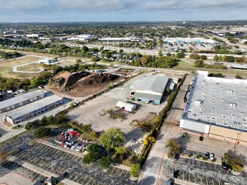 6000 Split Trail Rd, Plano, TX for lease - Building Photo - Image 2 of 8