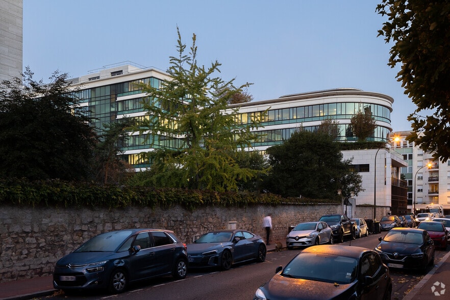92300 Levallois-Perret, Levallois-Perret for lease - Building Photo - Image 2 of 6