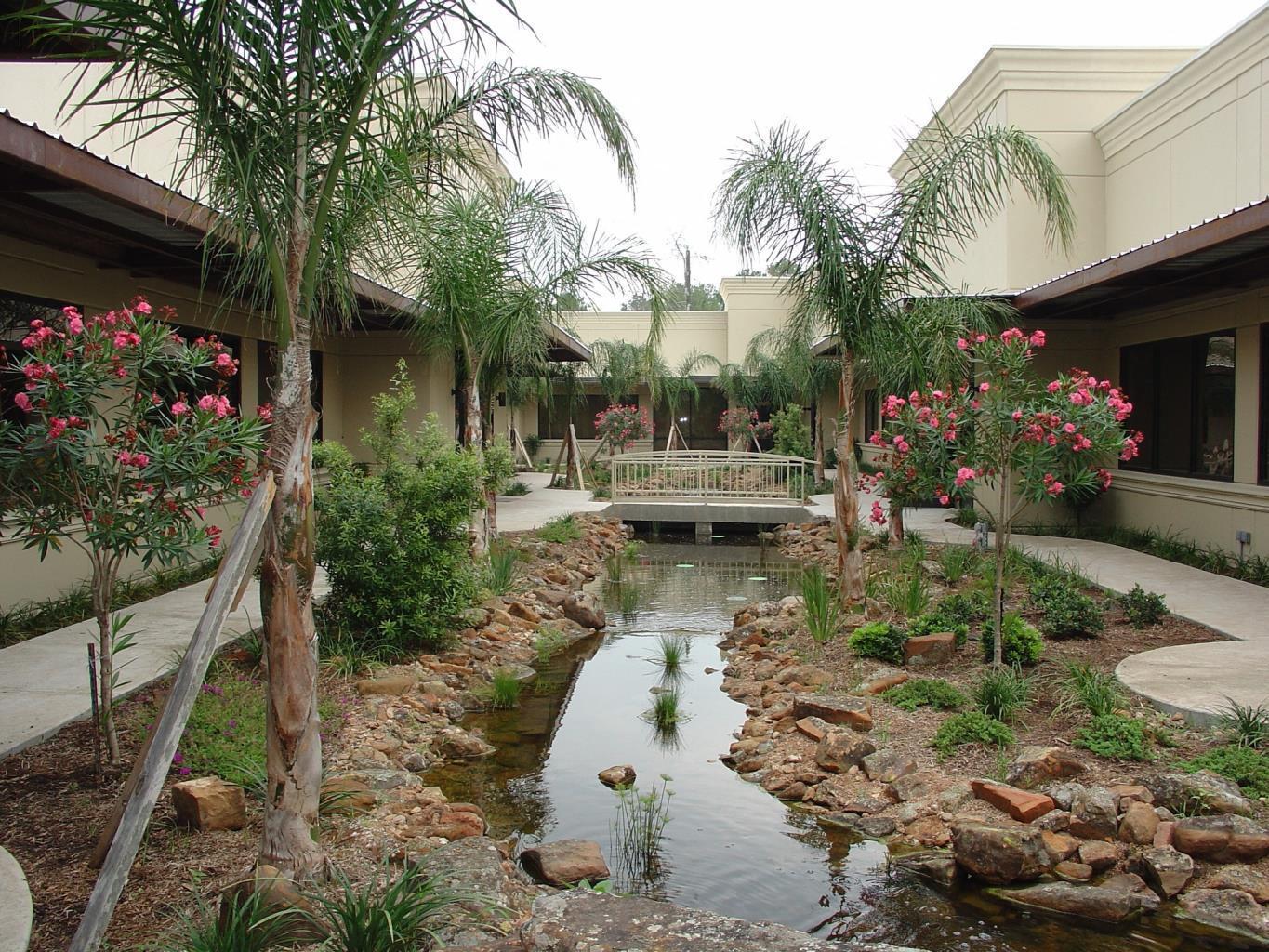 201 Kingwood Medical Dr, Kingwood, TX à louer Photo principale- Image 1 de 6