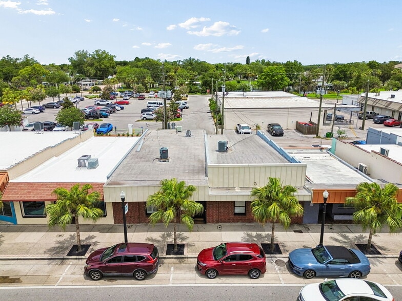 5701 Main St, New Port Richey, FL à vendre - Photo du bâtiment - Image 3 de 30