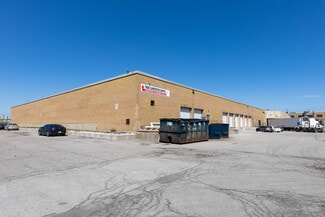 Plus de détails pour 170 Brockport Dr, Toronto, ON - Industriel à louer