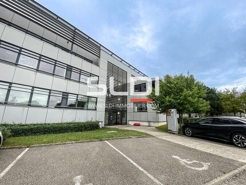 Place Berthe Morisot, Saint-Priest for lease Building Photo- Image 1 of 13