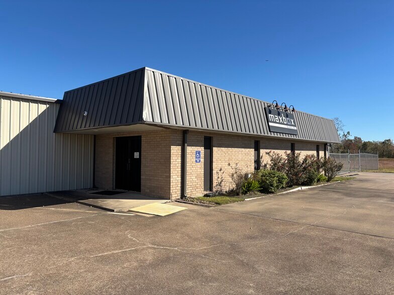 4181 Magnolia St, Pearland, TX for lease - Building Photo - Image 1 of 55